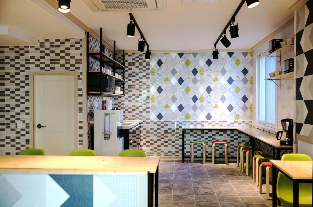 Moiri Guesthouse Yeosu Zewnętrze zdjęcie