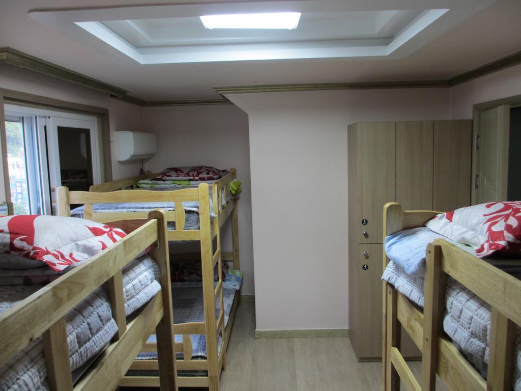 Moiri Guesthouse Yeosu Zewnętrze zdjęcie