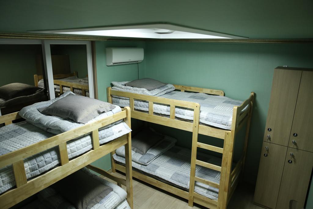 Moiri Guesthouse Yeosu Zewnętrze zdjęcie