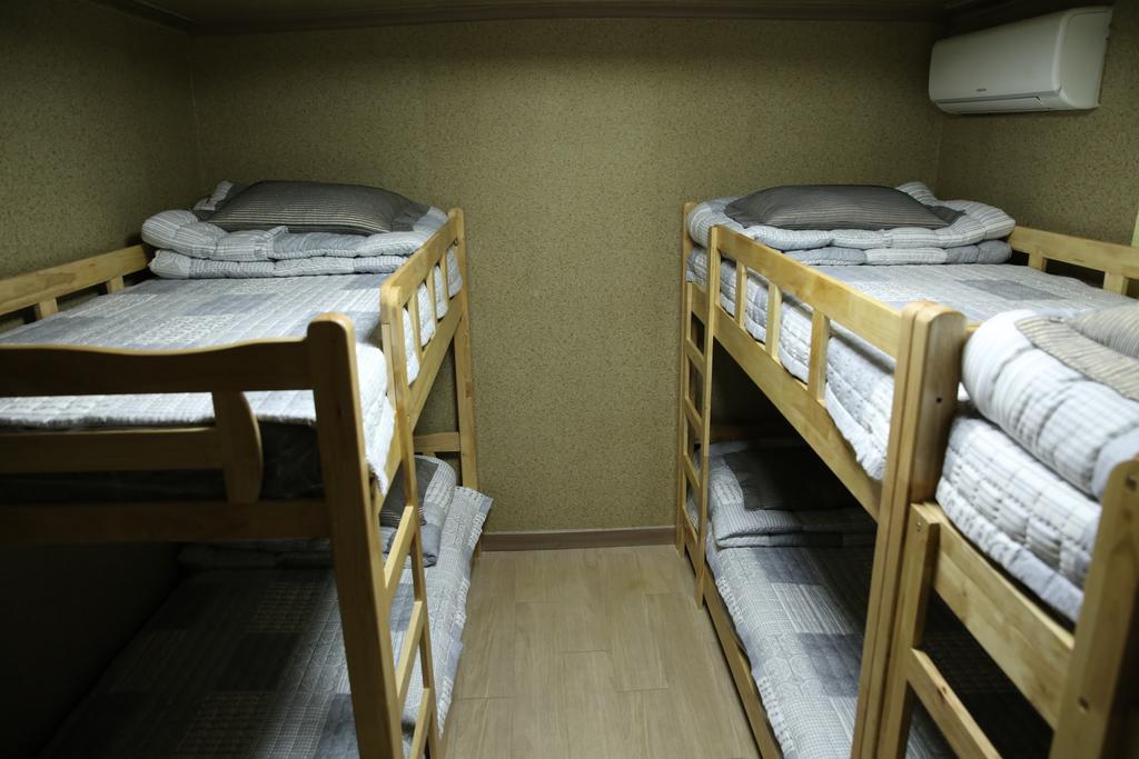 Moiri Guesthouse Yeosu Zewnętrze zdjęcie